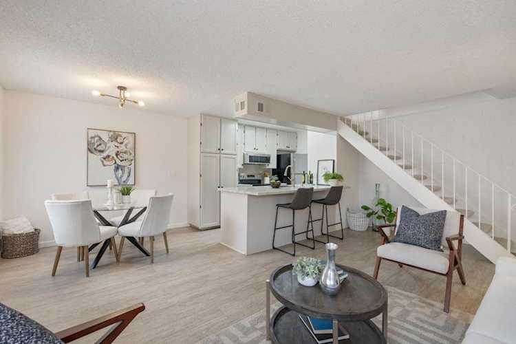 331 N 1st St #3, Campbell, CA 95008