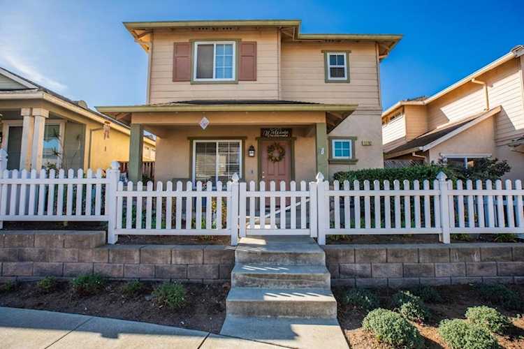 12782 Rogge Village Loop, Salinas, CA 93906