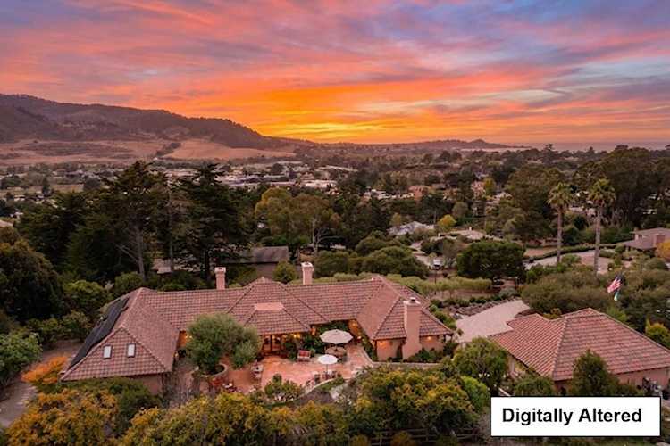 25987 Rio Vista Dr, Carmel, CA 93923