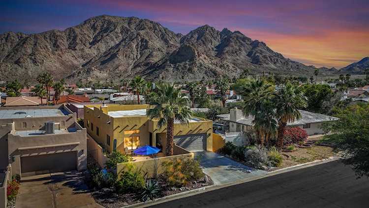 54700 Avenida Alvarado, La Quinta, CA 92253