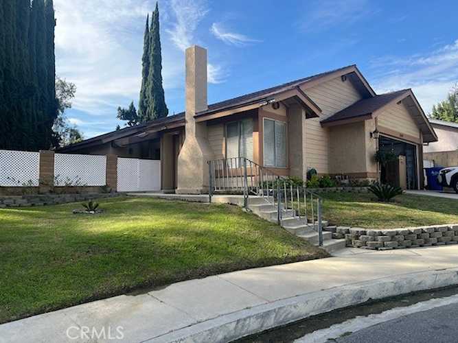 3249 Gabriella, West Covina, CA 91792