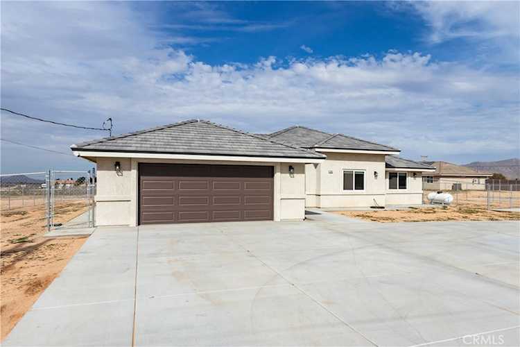 22562 Houston St, Apple Valley, CA 92308