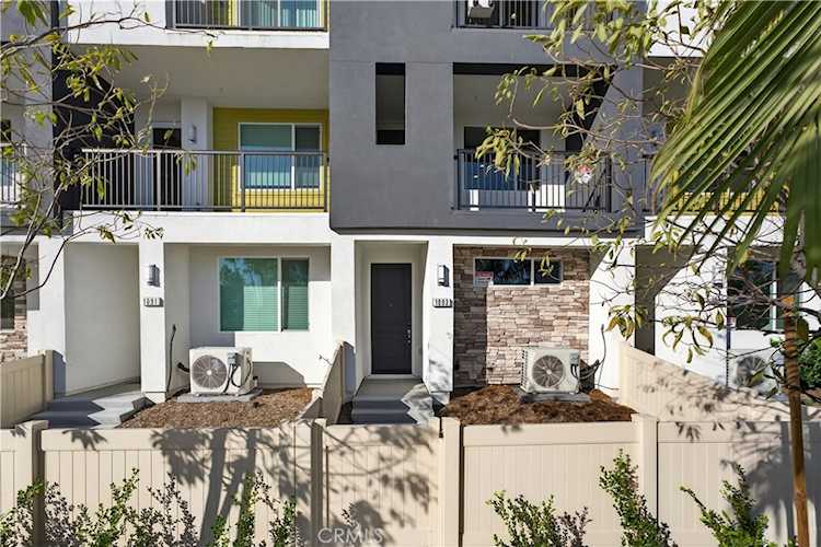 1093 N Harbor Blvd, Anaheim, CA 92801