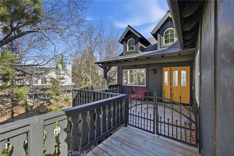 417 Emerald, Lake Arrowhead, CA 92352