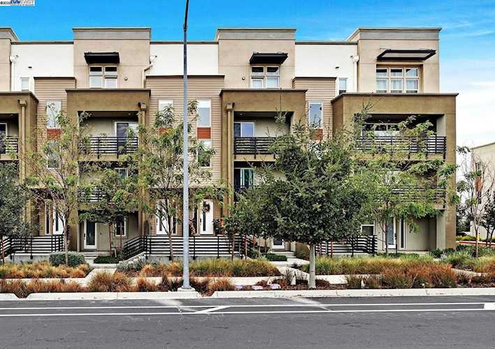 5422 Arnold Rd, Dublin, CA 94568