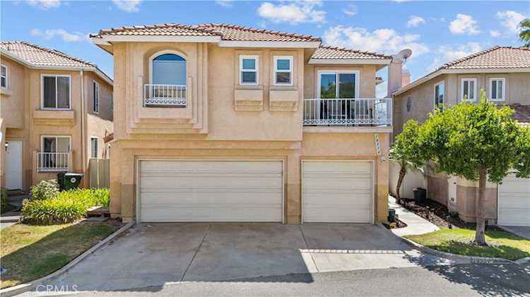 18554 Olympian Ct., Canyon Country, CA 91351