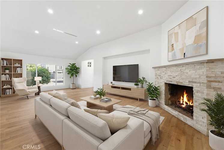 6015 Laurelgrove, North Hollywood, CA 91606