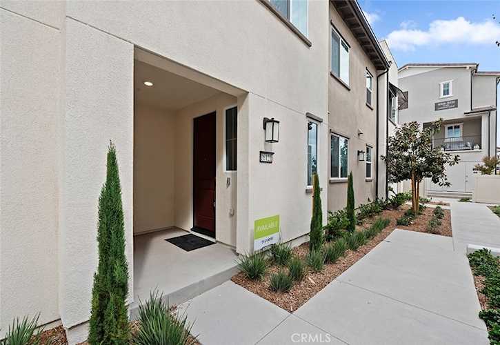 16121 Spicebush Ln, Chino, CA 91708