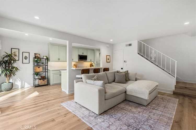 1196 Landsburn Circle, Westlake Village, CA 91361