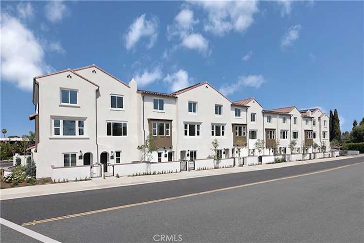 7371 Suva St, Downey, CA 90240