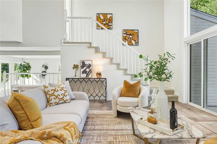 2423 Rockdell, La Crescenta, CA 91214