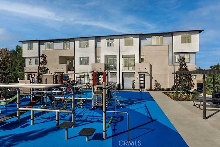 1963 Avenida Del Sol, Placentia, CA 92870