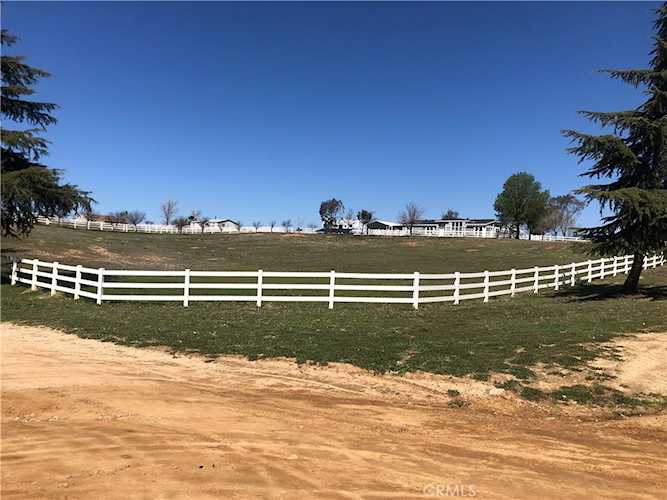 42850 Hill Top Dr, Banning, CA 92220