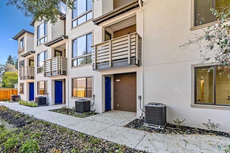 947 Woodside Rd, Redwood City, CA 94061