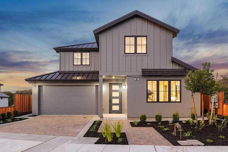 587 Creekside Ct, Half Moon Bay, CA 94019