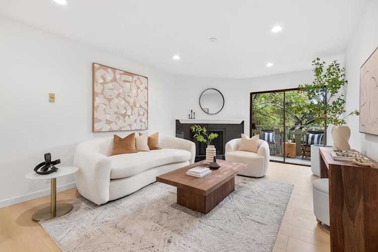 1070 Mercedes Ave #24, Los Altos, CA 94022