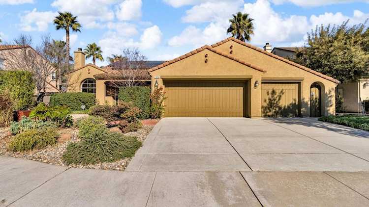 19098 Ravenswood Ct, Morgan Hill, CA 95037