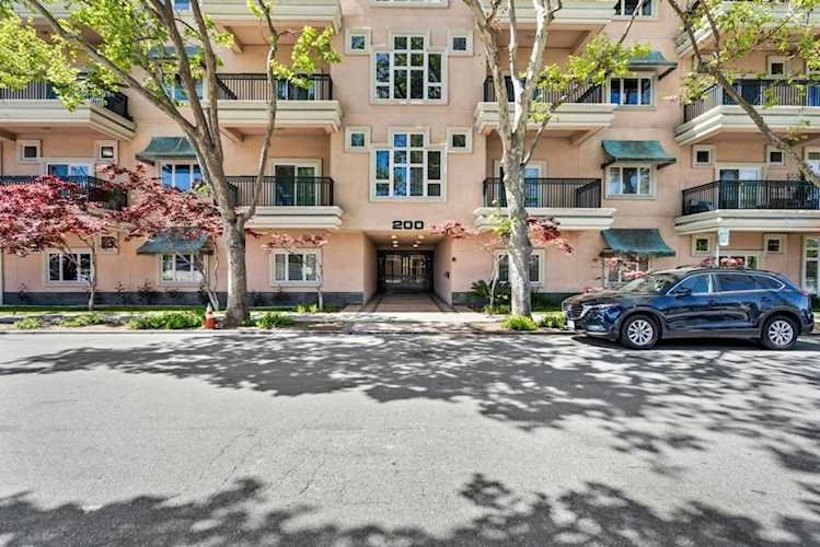 200 Sheridan Ave #104, Palo Alto, CA 94306