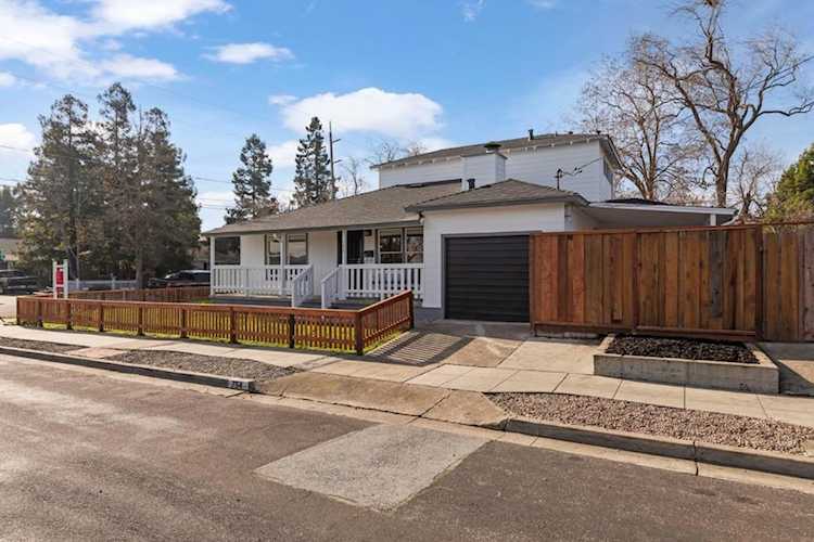 754 Topaz St, Redwood City, CA 94061