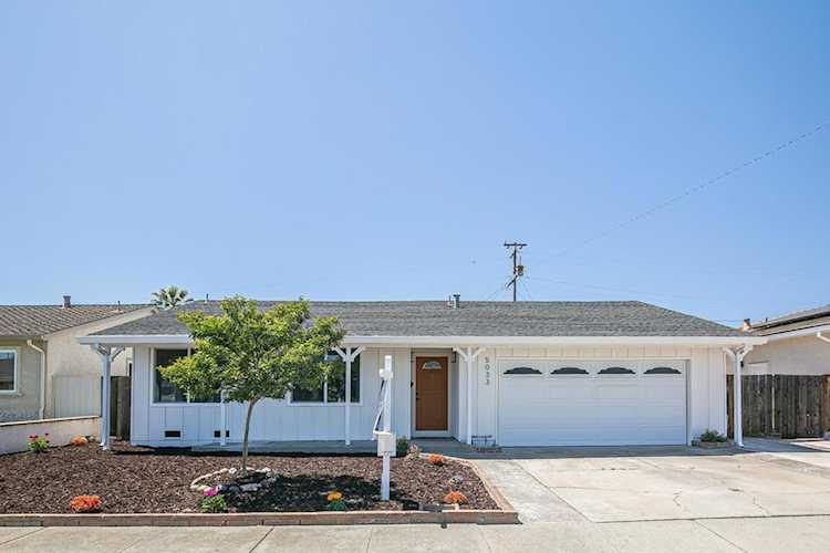5033 Blacksand Rd, Fremont, CA 94538