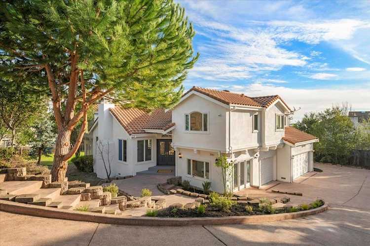 3961 Jefferson Ave, Redwood City, CA 94062