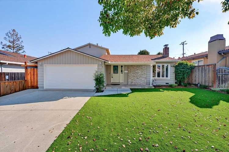 7552 Tiptoe Ln, Cupertino, CA 95014