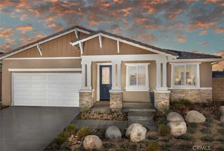 13869 Mesa View Dr, Victorville, CA 92392