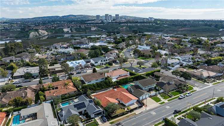 1412 Santiago Dr, Newport Beach, CA 92660