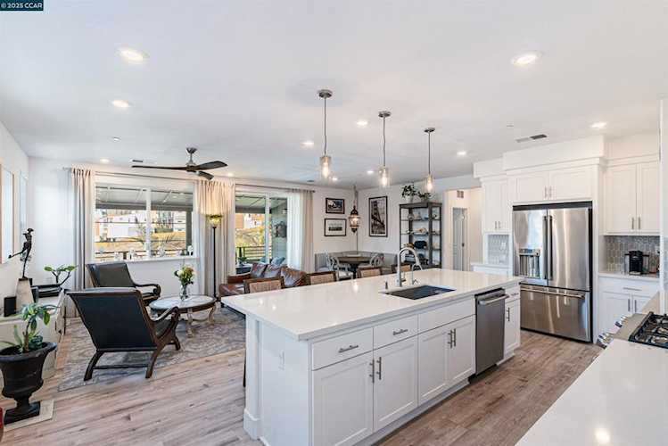 729 729 Delve Ct, Hayward, CA 94544