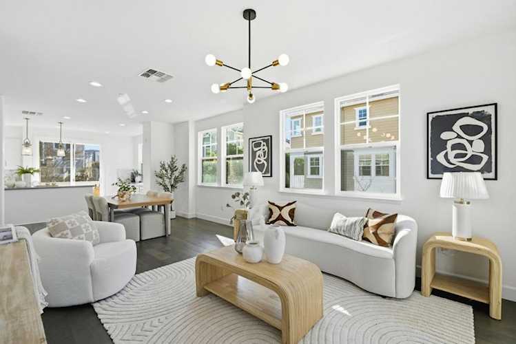 2039 Colony St, Mountain View, CA 94043