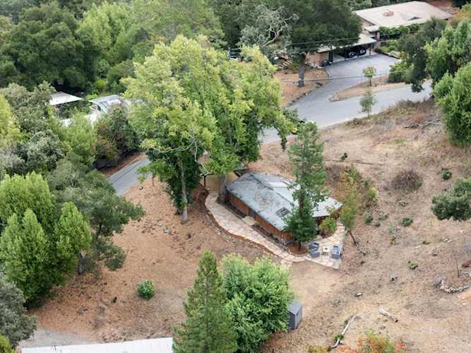 76 Old Spanish Trl, Portola Valley, CA 94028