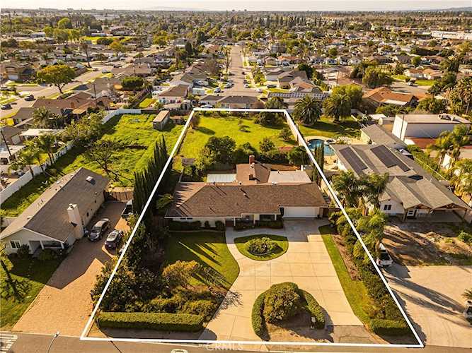 2680 N Canal St, Orange, CA 92865