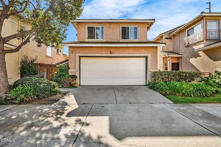 208 Bolero Ln, Oxnard, CA 93036
