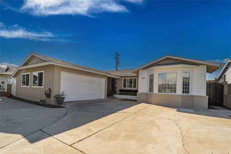223 S Emerald St, Anaheim, CA 92804