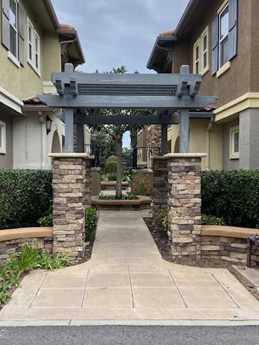 64 Via Sovana, Santee, CA 92071
