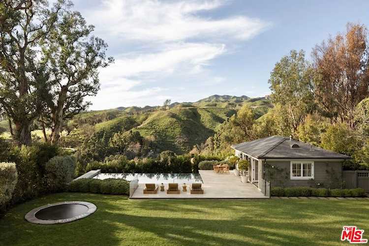 1319 Amalfi Dr, Pacific Palisades, CA 90272