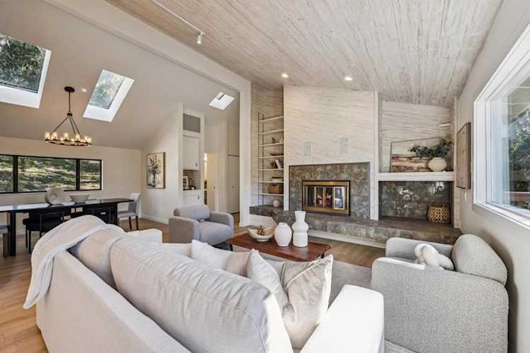 1100 Castro Rd, Monterey, CA 93940