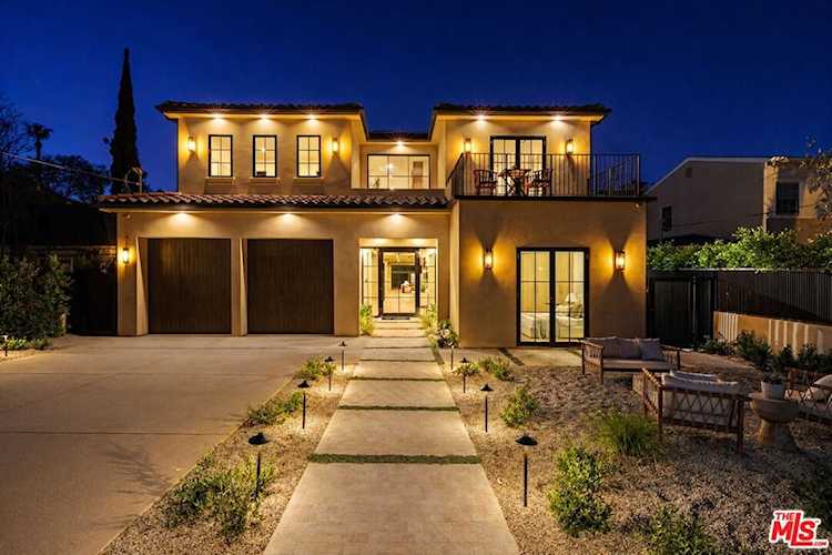 14273 Greenleaf St, Sherman Oaks, CA 91423