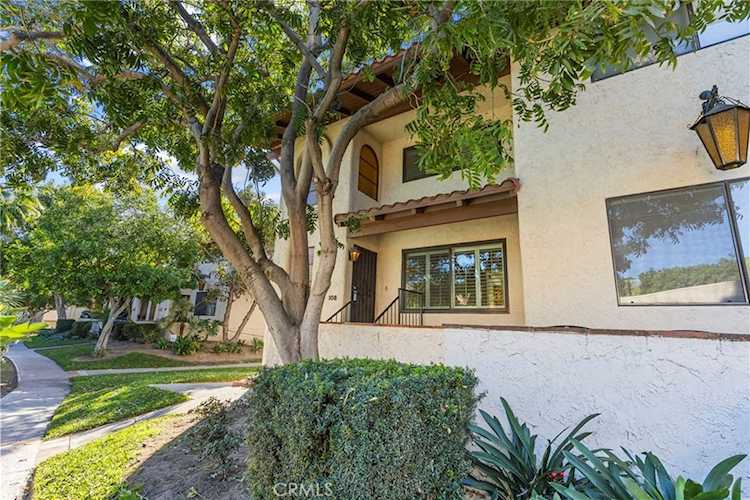 400 S Flower St #108, Orange, CA 92868