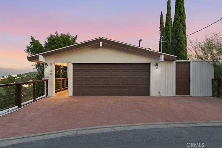 5160 Medina Rd, Woodland Hills, CA 91364