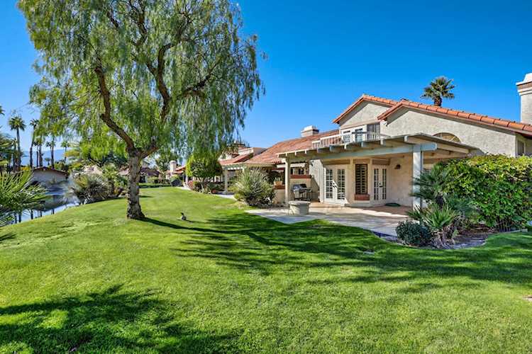 118 Avellino Circle, Palm Desert, CA 92211
