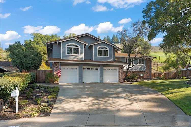 61 61 Willowview Ct, Danville, CA 94526