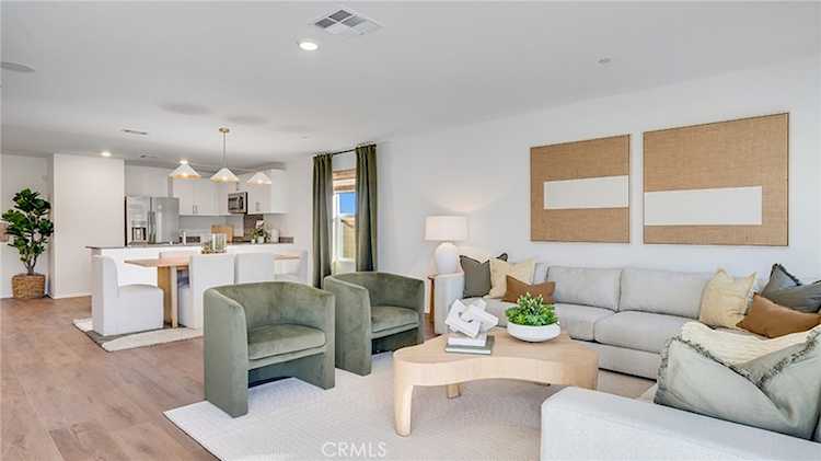 7551 Drexel Ave, Hesperia, CA 92345