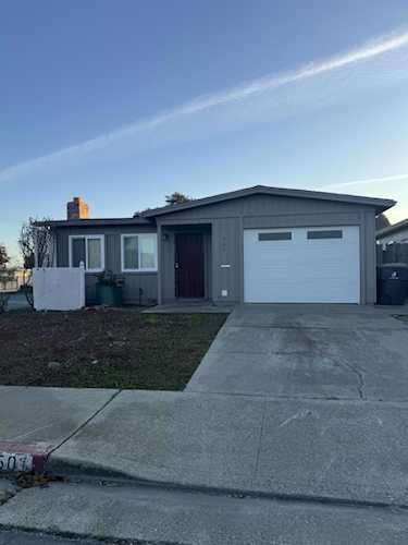 501 Cedar Dr, Watsonville, CA 95076