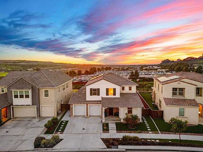 894 Camino Cantera, Chula Vista, CA 91913