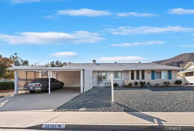 28201 Portsmouth Dr, Menifee, CA 92586