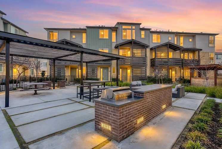 2059 Joshua Tree Circle, Milpitas, CA 95035