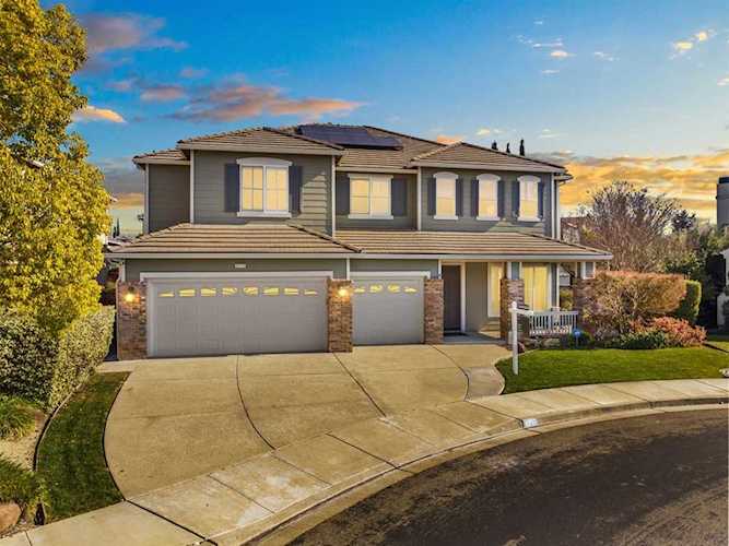 4717 4717 Chestnut Ct, Dublin, CA 94568