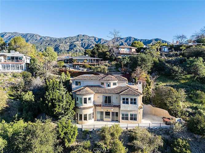 4430 Rosebank, La Canada Flintridge, CA 91011