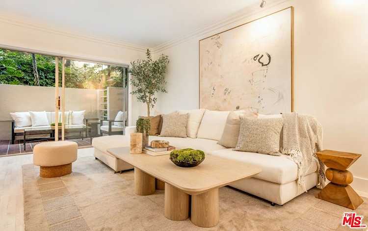 1131 Alta Loma Rd #116, West Hollywood, CA 90069